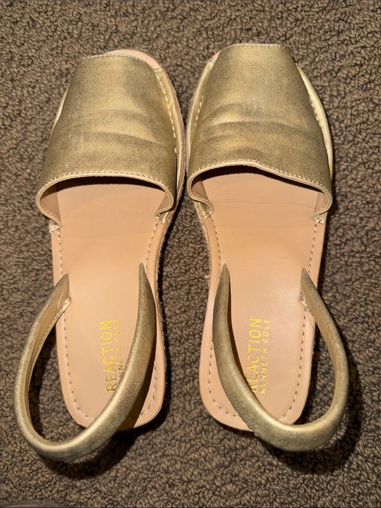 Kenneth Cole Reaction Shoes - Kenneth Cole reaction gold shimmer slingback espadrilles SIZE 7.5 NWOT